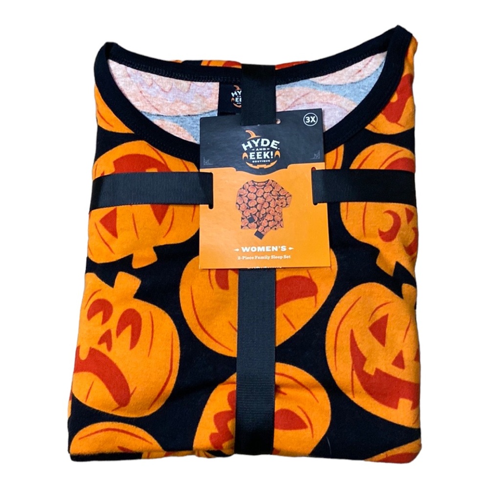 Hyde and Eek pumpkins Halloween pajamas set